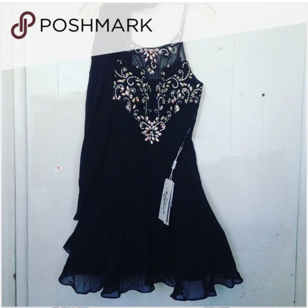 •• SALE •• Black PROM Dress •• Size SMALL ••